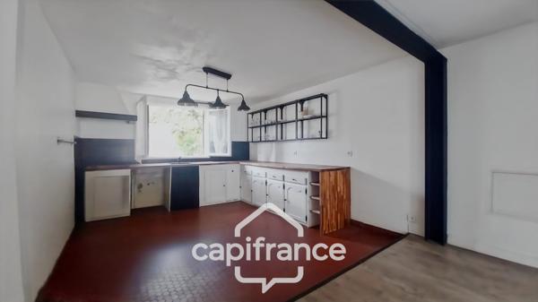 Champigny-sur-Marne-A vendre maison individuelle 4p -3 chambres-Jardin-Garage-Parcelle 328m2-Calme-Luminosité
