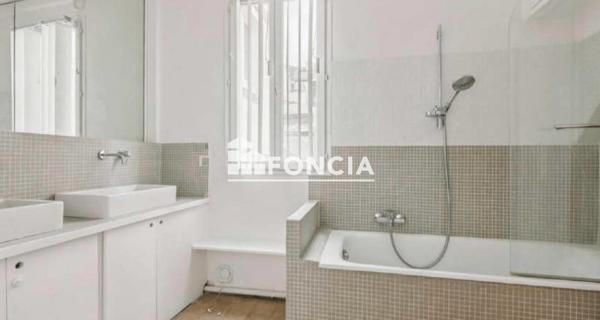 À vendre Appartement 5 pièces 140 m² - Paris 75010