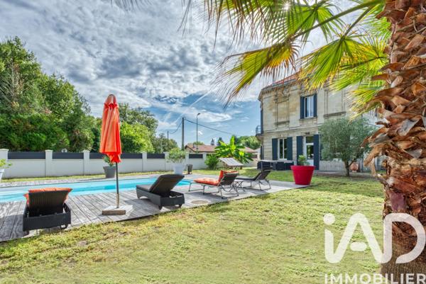 Maison à vendre 7 pièces 250 m² Saint-Médard-en-Jalles