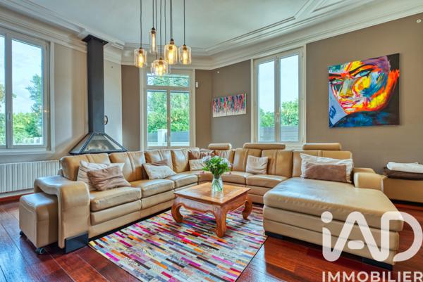 Maison à vendre 7 pièces 250 m² Saint-Médard-en-Jalles