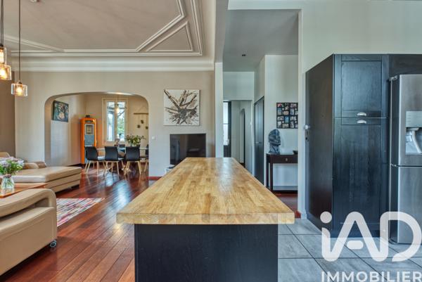 Maison à vendre 7 pièces 250 m² Saint-Médard-en-Jalles