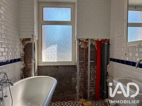 Maison à vendre 10 pièces 225 m² Planfoy
