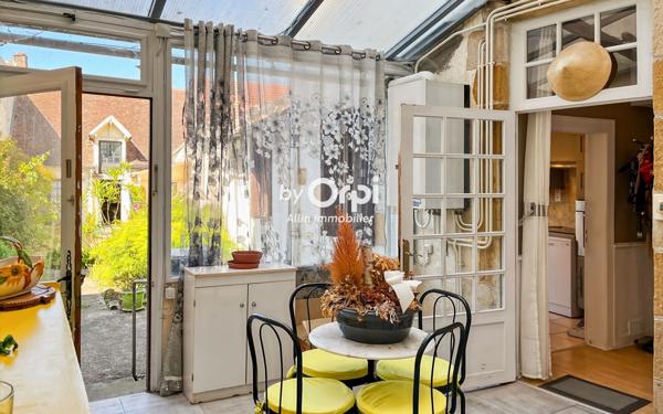 Maison à vendre    5 pièces •  Montmarault