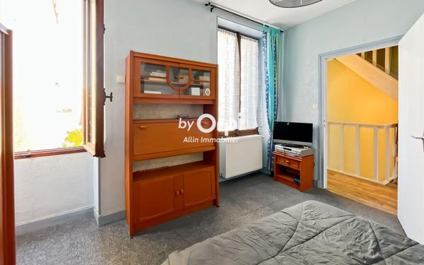 Maison à vendre    5 pièces •  Montmarault