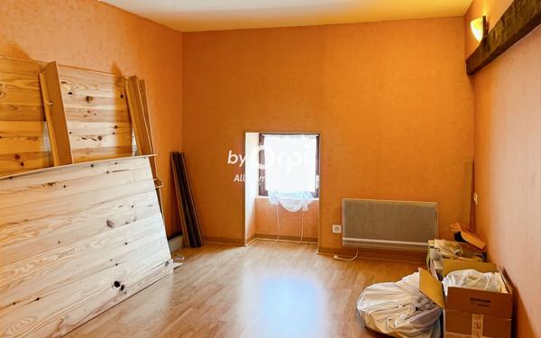 Maison à vendre    5 pièces •  Montmarault