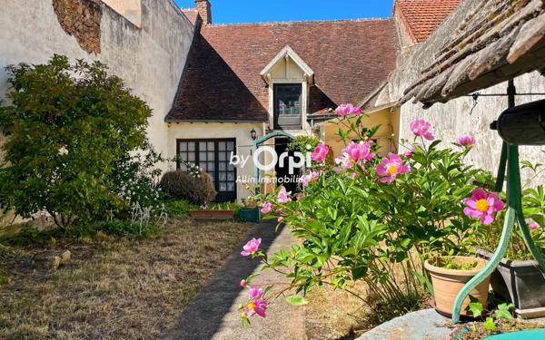 Maison à vendre    5 pièces •  Montmarault