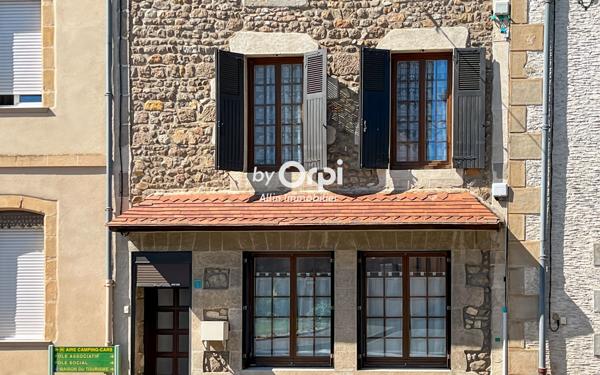 Maison à vendre    5 pièces •  Montmarault