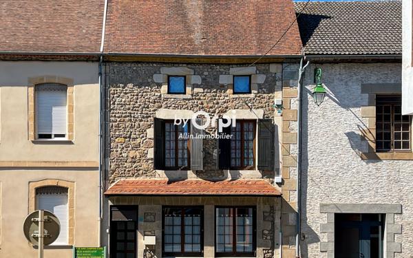 Maison à vendre    5 pièces •  Montmarault