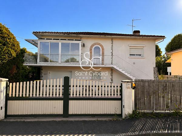 Angouleme – Maison avec piscine – 7 pièce(s) 144 m2 env.