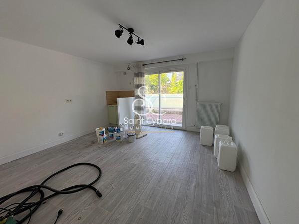 Angouleme – Maison avec piscine – 7 pièce(s) 144 m2 env.