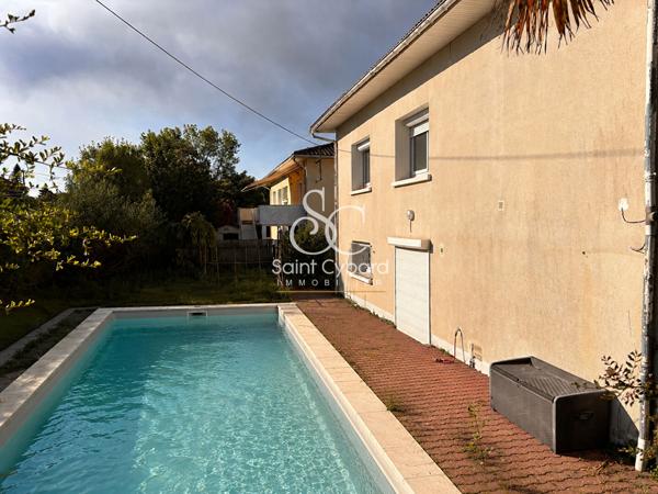 Angouleme – Maison avec piscine – 7 pièce(s) 144 m2 env.