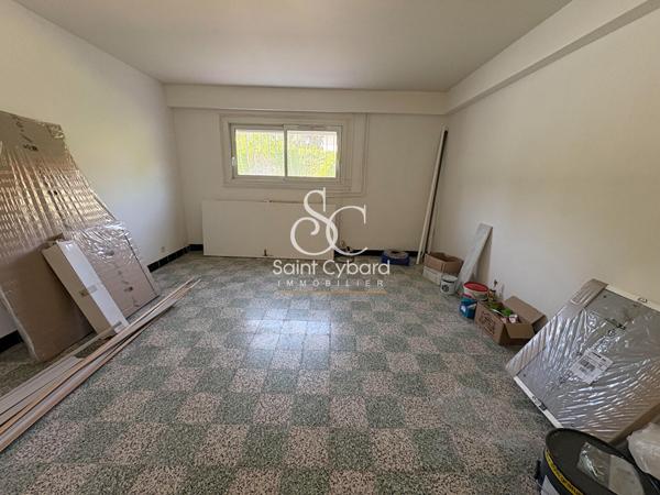 Angouleme – Maison avec piscine – 7 pièce(s) 144 m2 env.