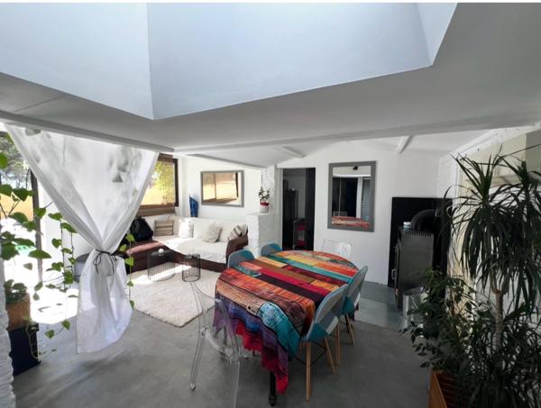 Le Castellet (83330) Maison T3/4 ,69 m2 ,res piscine, Le Castellet