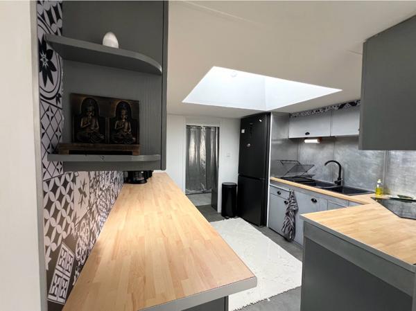 Le Castellet (83330) Maison T3/4 ,69 m2 ,res piscine, Le Castellet