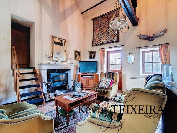 Grande maison en campagne avec 4 chambres.