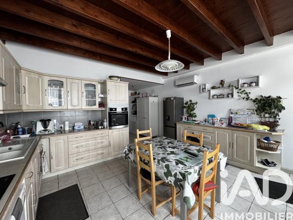 Maison à vendre 4 pièces 116 m² Saint-Bonnet-sur-Gironde