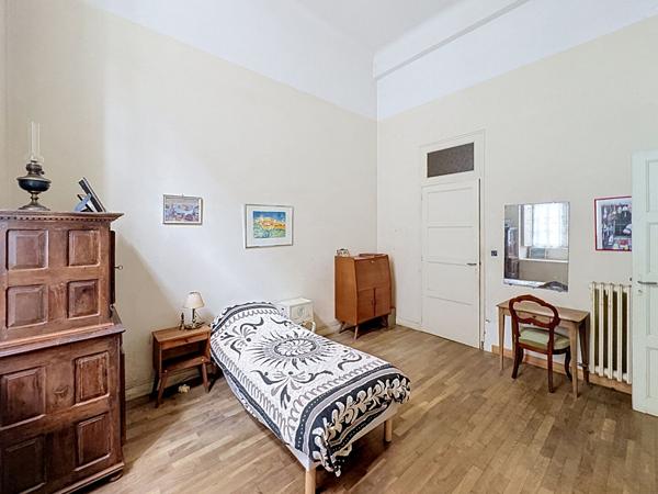 Appartement T4 de caractère avec grands volumes au coeur de Saint-Malo Intra-Muros