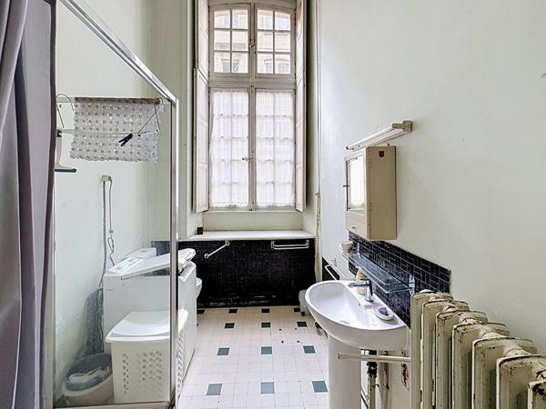Appartement T4 de caractère avec grands volumes au coeur de Saint-Malo Intra-Muros