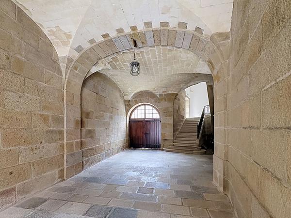 Appartement T4 de caractère avec grands volumes au coeur de Saint-Malo Intra-Muros