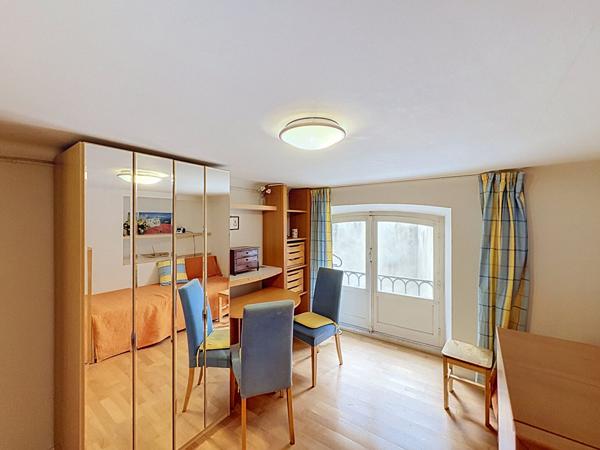 Appartement T4 de caractère avec grands volumes au coeur de Saint-Malo Intra-Muros