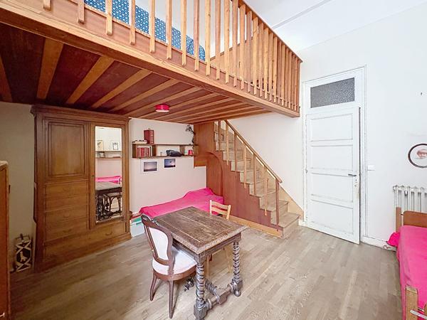 Appartement T4 de caractère avec grands volumes au coeur de Saint-Malo Intra-Muros