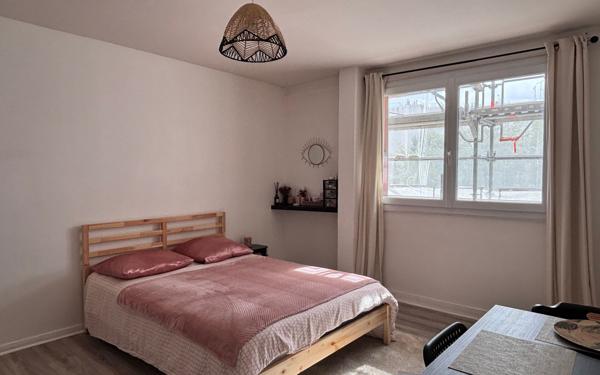 Appartement à vendre    1 pièce • 31 m2 Saint-Maur-des-Fossés