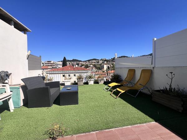 Le Cannet (06110) LE CANNET CALME STUDIO 22 M2 TOIT TERRASSE 28M2 CAVE PARKING COLLECTIF