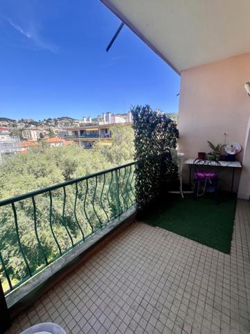 Le Cannet (06110) LE CANNET CALME STUDIO 22 M2 TOIT TERRASSE 28M2 CAVE PARKING COLLECTIF