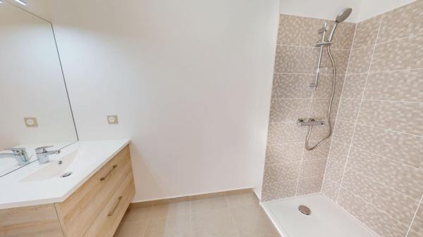 Appartement Villeneuve La Garenne 2 pièce(s) 43.60 m2