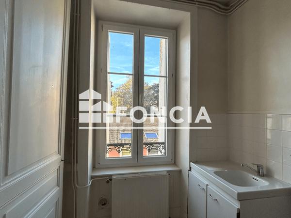 Location Studio 31.23 m² - 9 AVENUE G ET V LEMOINE Limoges 87100