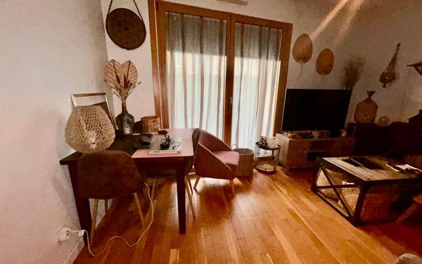 Appartement à vendre    2 pièces • 47 m2 Colombes