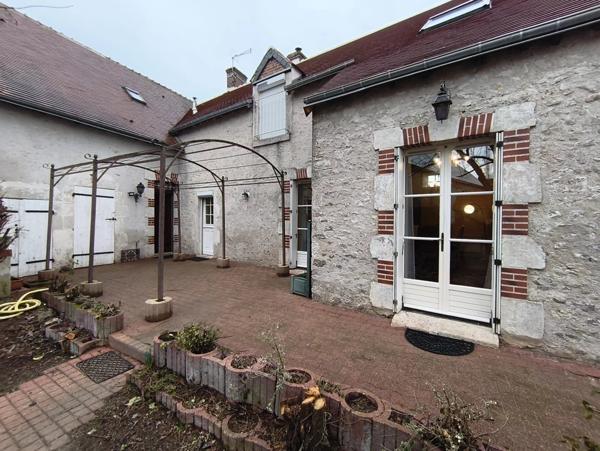 Location Maison 6 pièces 173 m2 à Charsonville