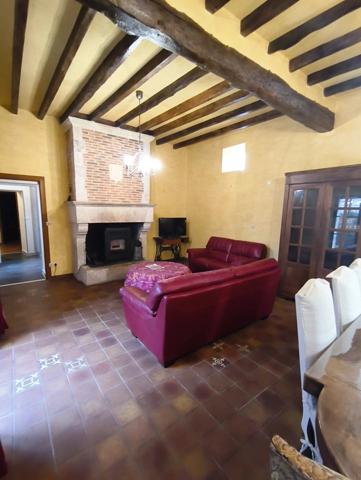 Location Maison 6 pièces 173 m2 à Charsonville