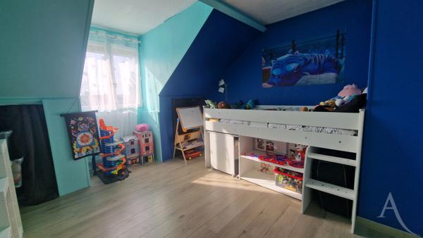 Maison Limay sur S/sol total 4 chambres et 343m² de terrain