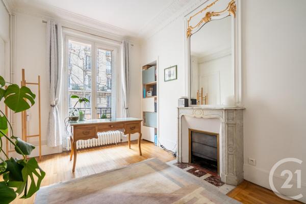Appartement F5 à vendre  5 pièces - 119,49 m2 PARIS - 75011