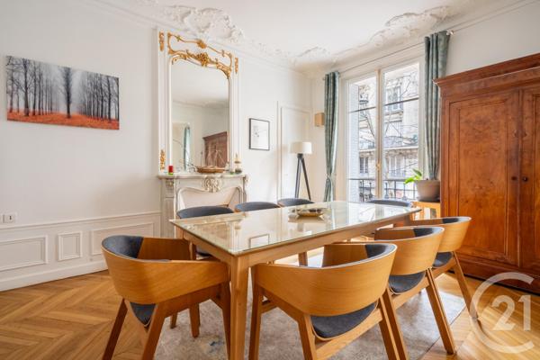 Appartement F5 à vendre  5 pièces - 119,49 m2 PARIS - 75011
