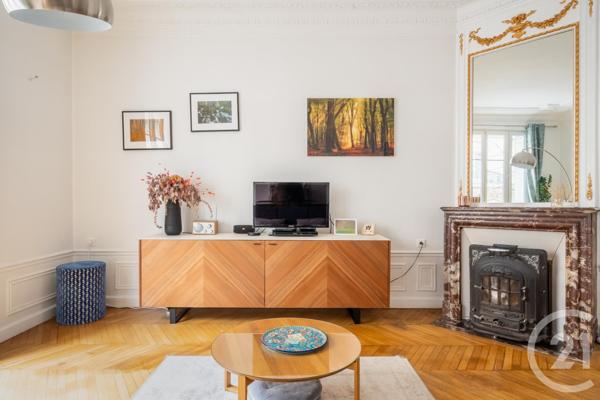 Appartement F5 à vendre  5 pièces - 119,49 m2 PARIS - 75011