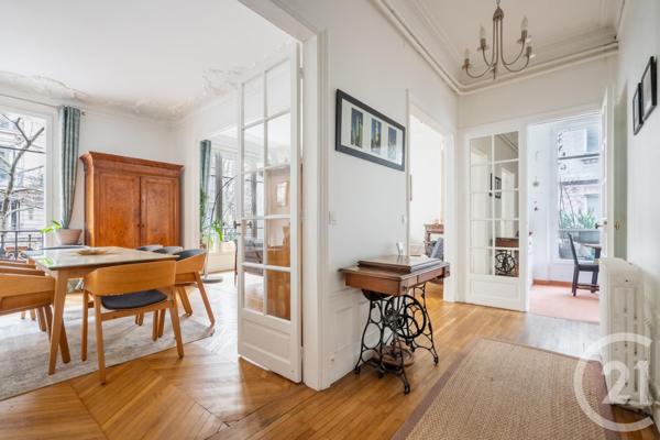 Appartement F5 à vendre  5 pièces - 119,49 m2 PARIS - 75011