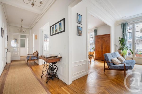 Appartement F5 à vendre  5 pièces - 119,49 m2 PARIS - 75011