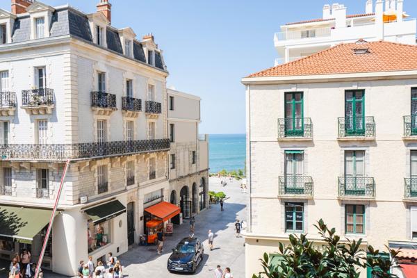 Appartement T6 à vendre  5 pièces - 183,22 m2 BIARRITZ - 64