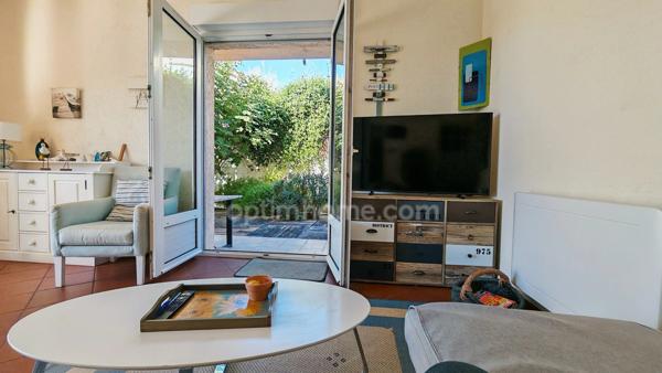 Appartement à vendre de 88 m² en Rez-de-jardin avec grandes terrasses à Bouzigues – Étang de Thau