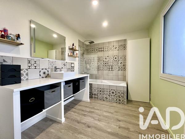 Maison à vendre 7 pièces 155 m² La Ville-du-Bois