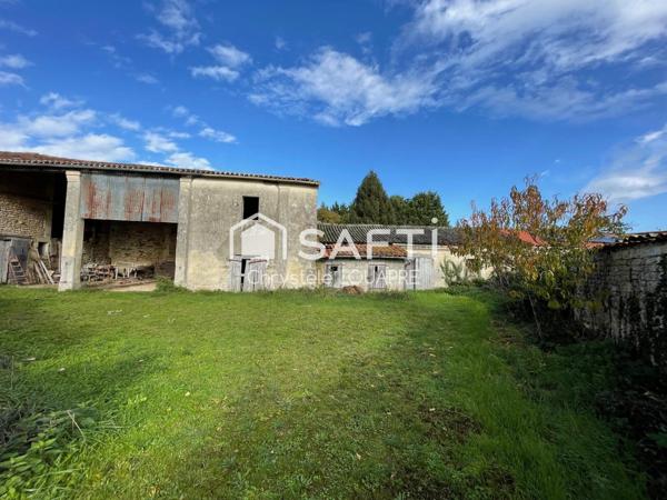 Ancien corps de ferme à rénover 250m² au sol
