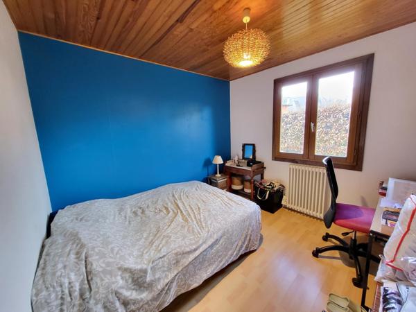 Secteur du ROUSSAY , maison 5 pièces au calme