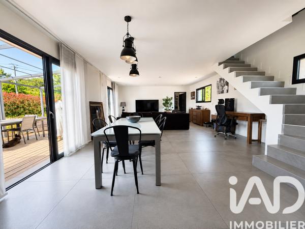 Maison à vendre 4 pièces 140 m² Montauroux