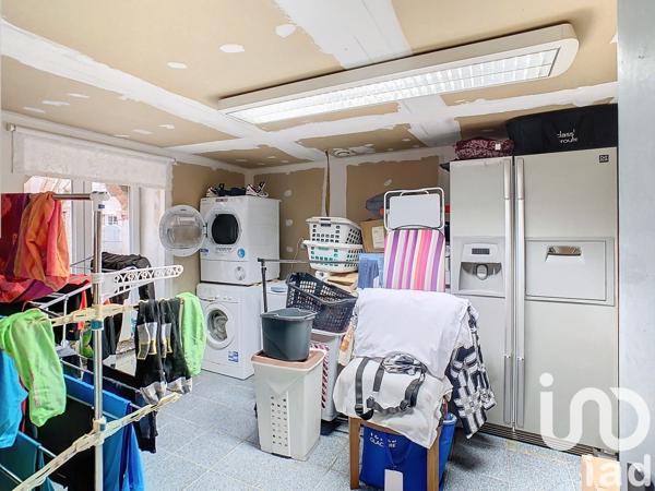 Maison 9 pièces de 240 m² à Sézanne (51120)