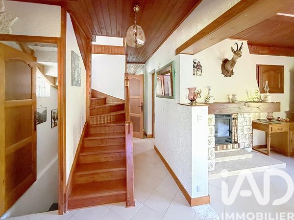 Maison à vendre 5 pièces 172 m² Saint-Martin-Vésubie