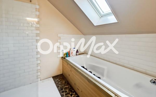 Maison à vendre    4 pièces • 167,77 m2 Wimille