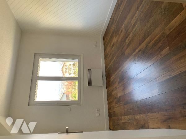 Maison familiale fort potentiel, 135 m², avec sous-sol aménageable, à proximité toutes commodités .