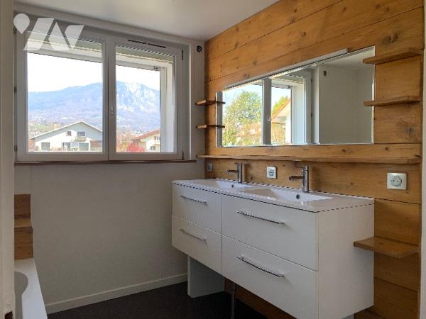 Maison familiale fort potentiel, 135 m², avec sous-sol aménageable, à proximité toutes commodités .